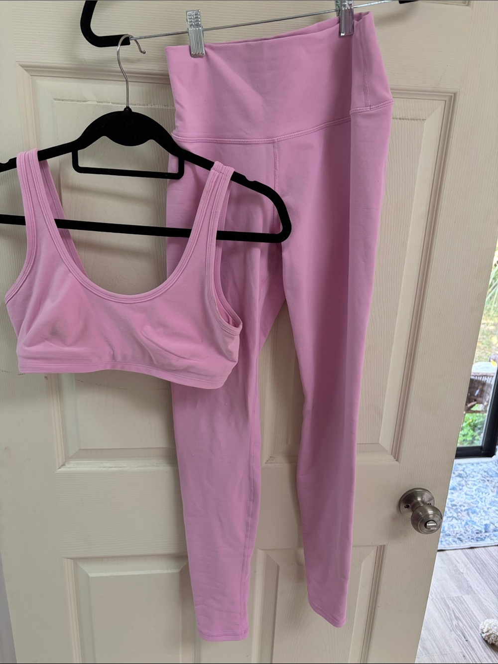 ALO Yoga Pink Seamless Sports Bra & High-Waist Leggings Set
